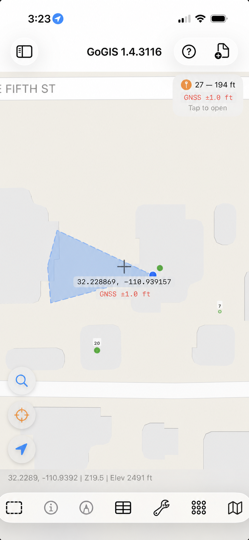 GoGIS showing GNSS accuracy of plus or minus 1.0 feet from an external receiver